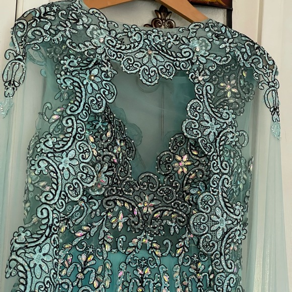 Princess Arabic maxi prom dress - Picture 8 of 16
